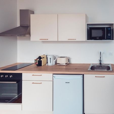 Large Studio Lumineux Et Neuf, Parking Gratuit Châteauroux Екстериор снимка