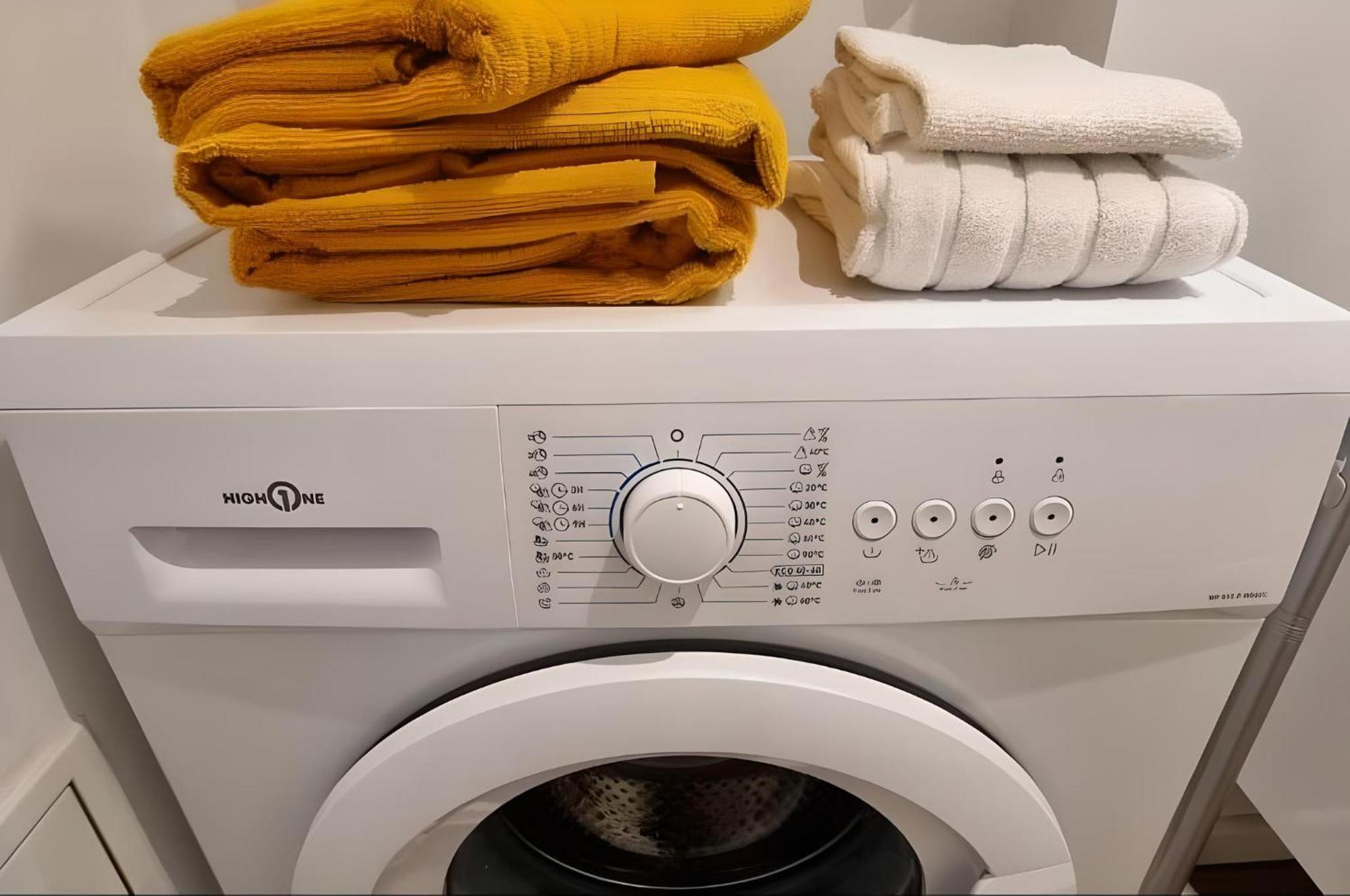 Large Studio Lumineux Et Neuf, Parking Gratuit Châteauroux Екстериор снимка